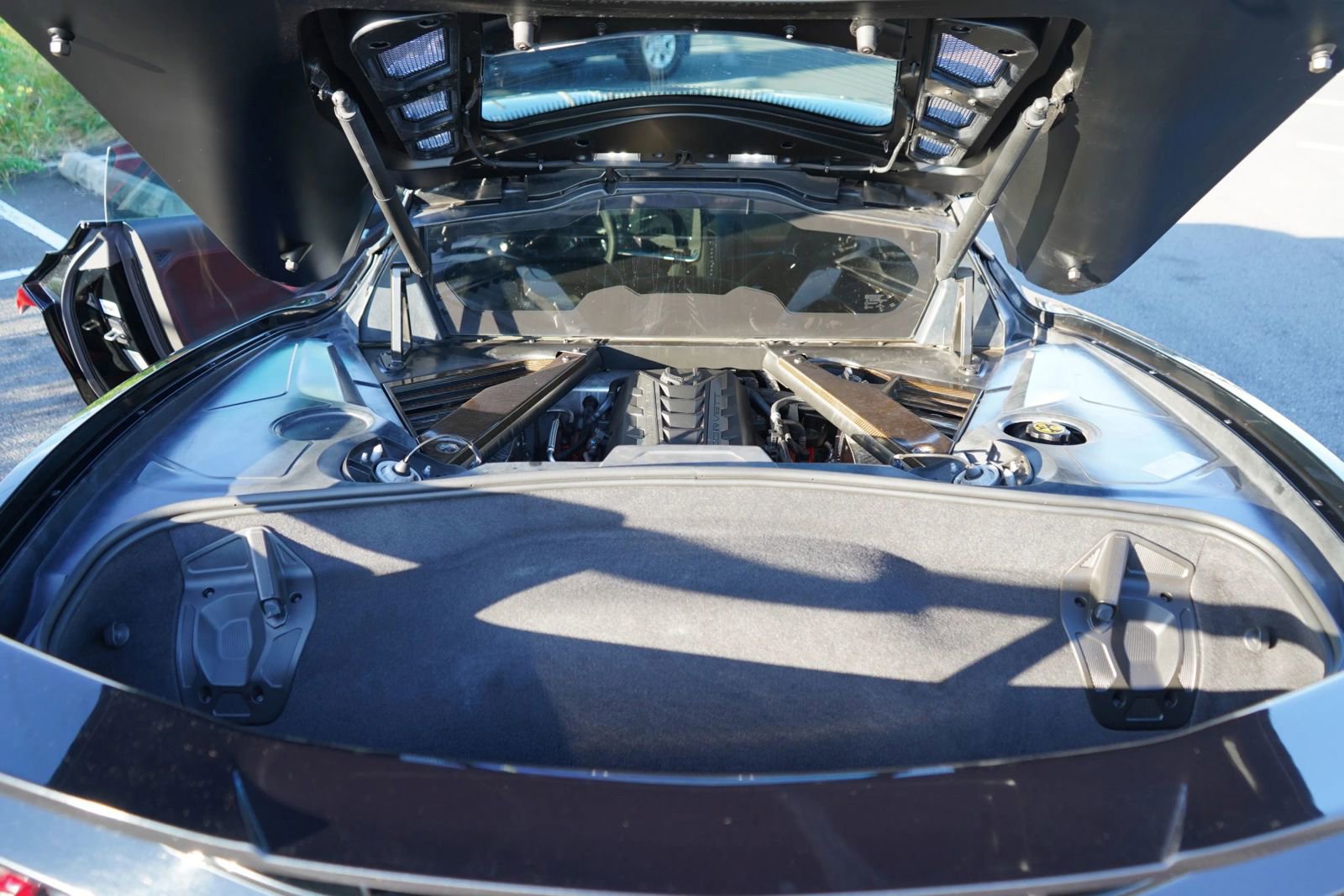 Used 2020 Chevrolet Corvette Stingray Premium Cpe w/ 3LT Preferred Equipment Group RWD image 31