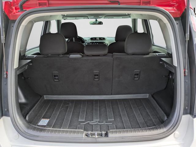 Used 2018 Kia Soul + FWD image 9