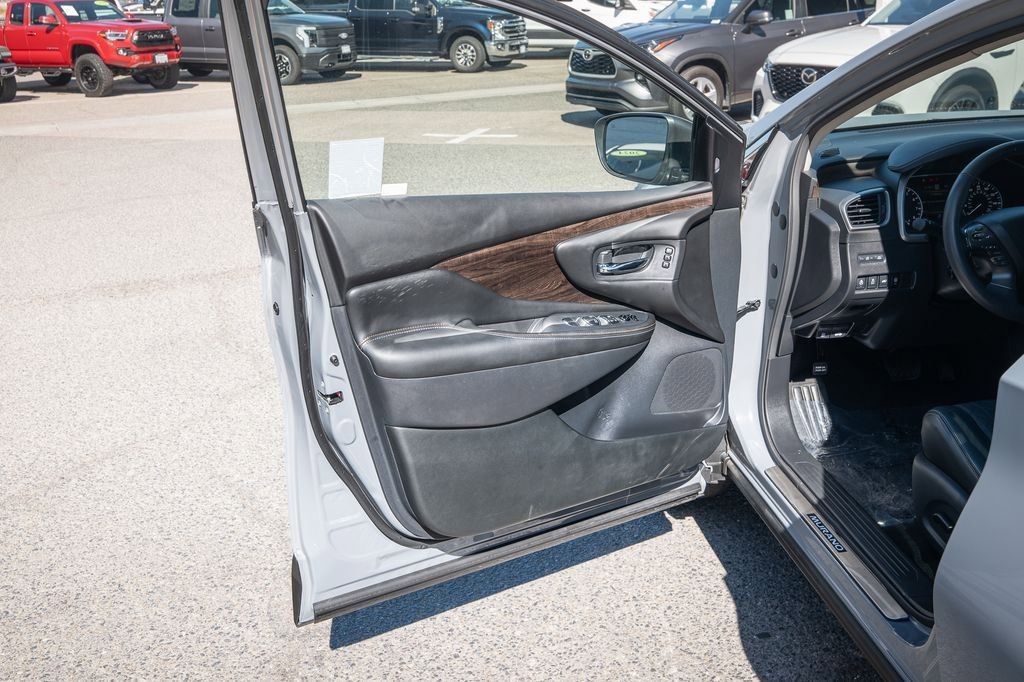 Used 2024 Nissan Murano Platinum w/ Cargo Package image 12