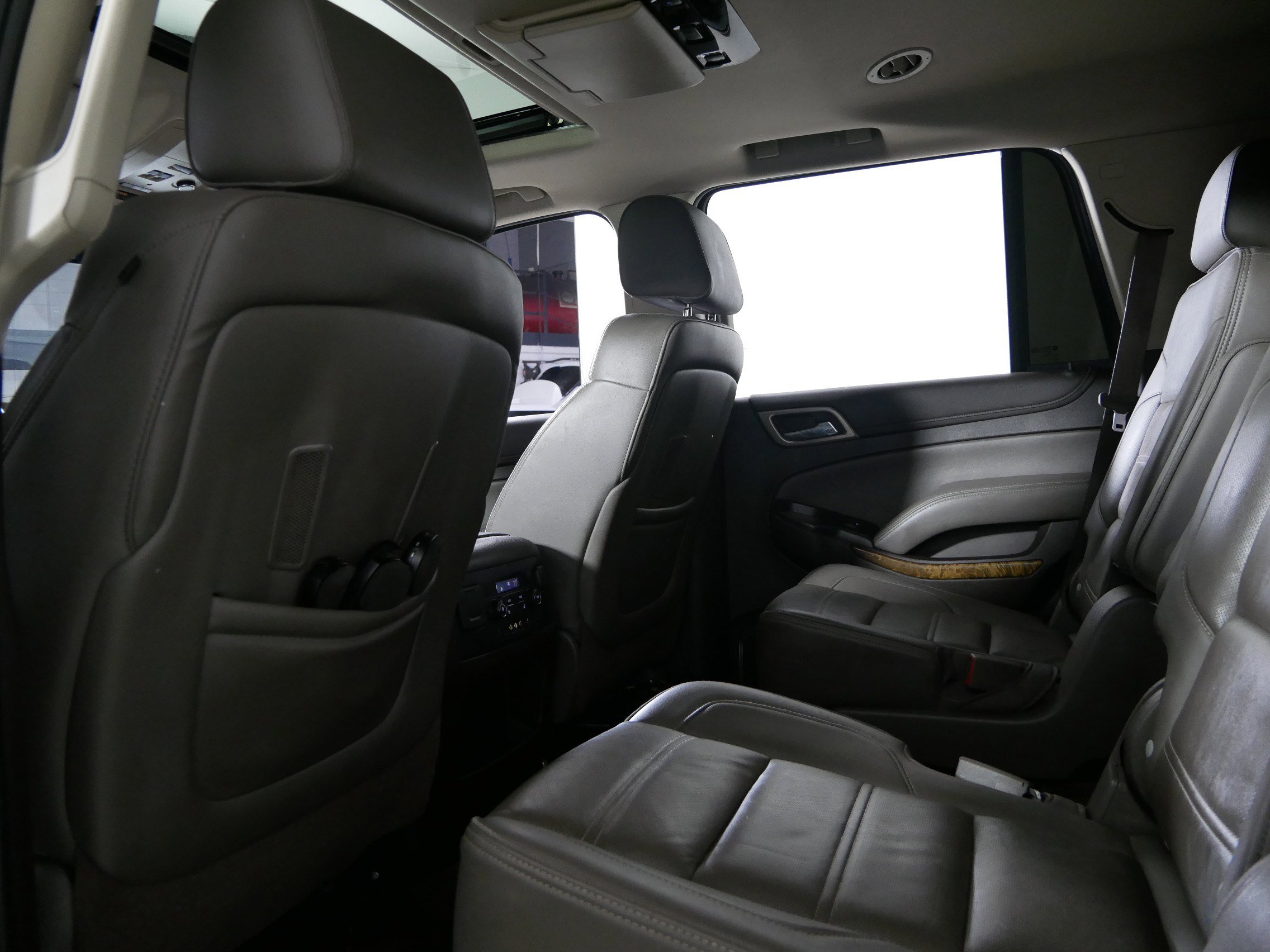 Used 2015 GMC Yukon Denali w/ Open Road Package image 32