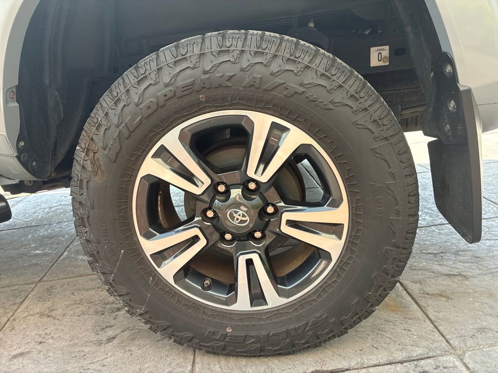 Used 2019 Toyota Tacoma TRD Sport RWD image 10
