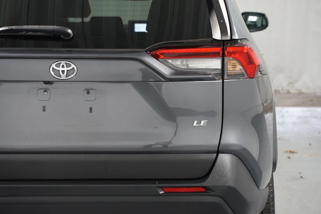 Certified 2021 Toyota RAV4 LE image 10