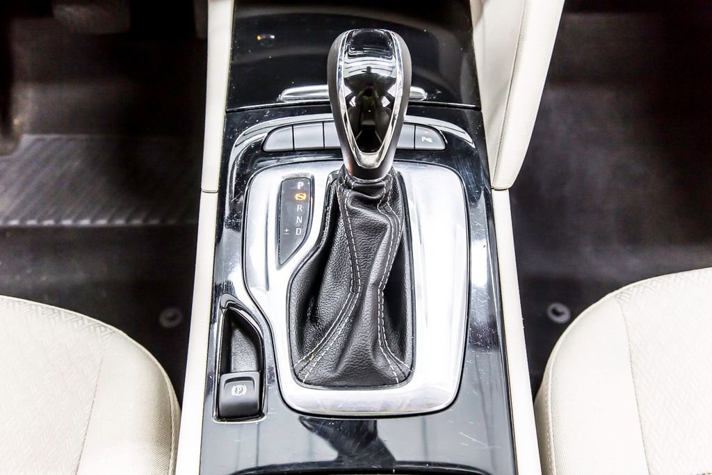 Used 2019 Buick Regal Preferred w/ Driver Confidence Package I image 22