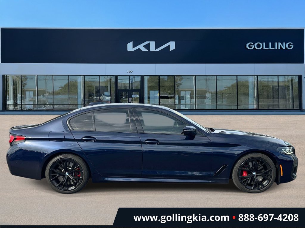 Used 2022 BMW M550i xDrive w/ Premium Package AWD/4WD image 2