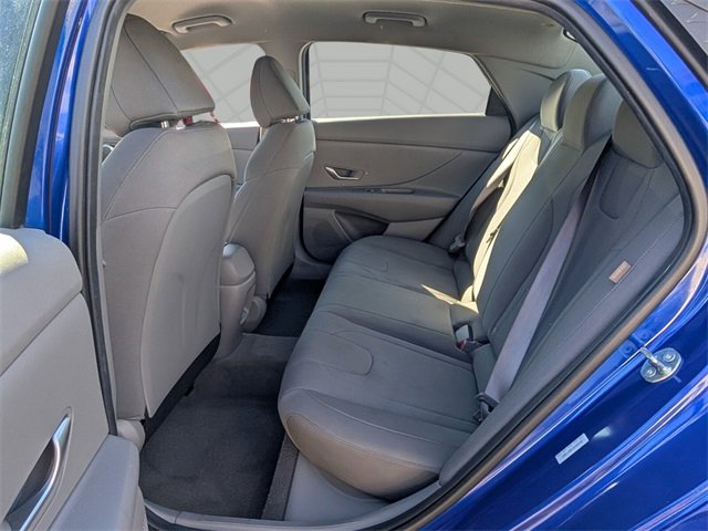 Used 2025 Hyundai Elantra SE image 11