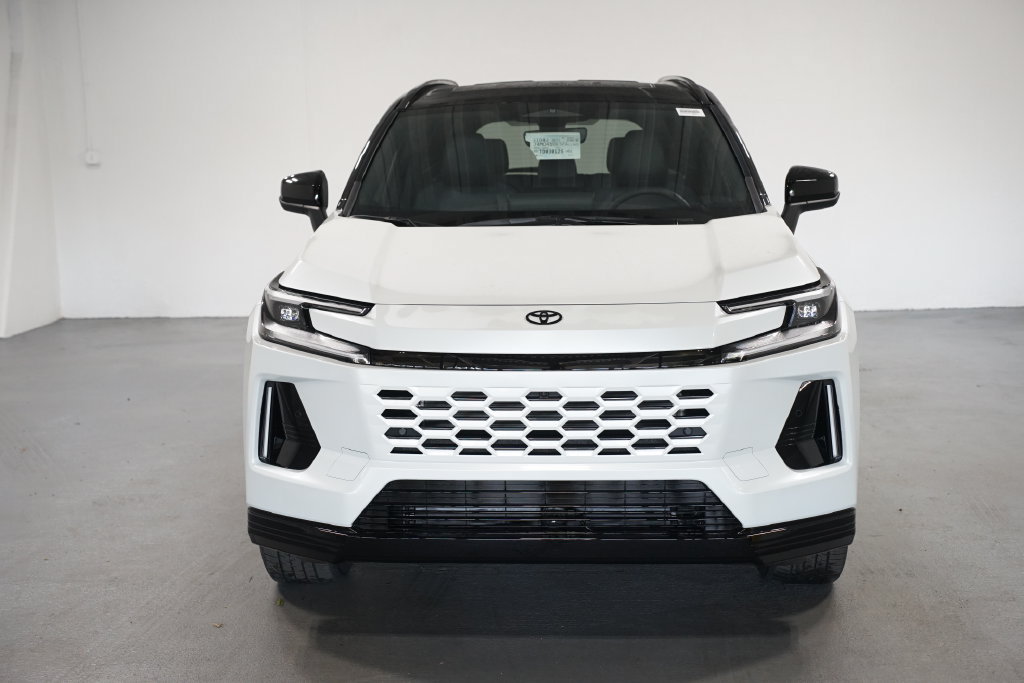 New 2026 Toyota RAV4 XSE AWD/4WD image 2