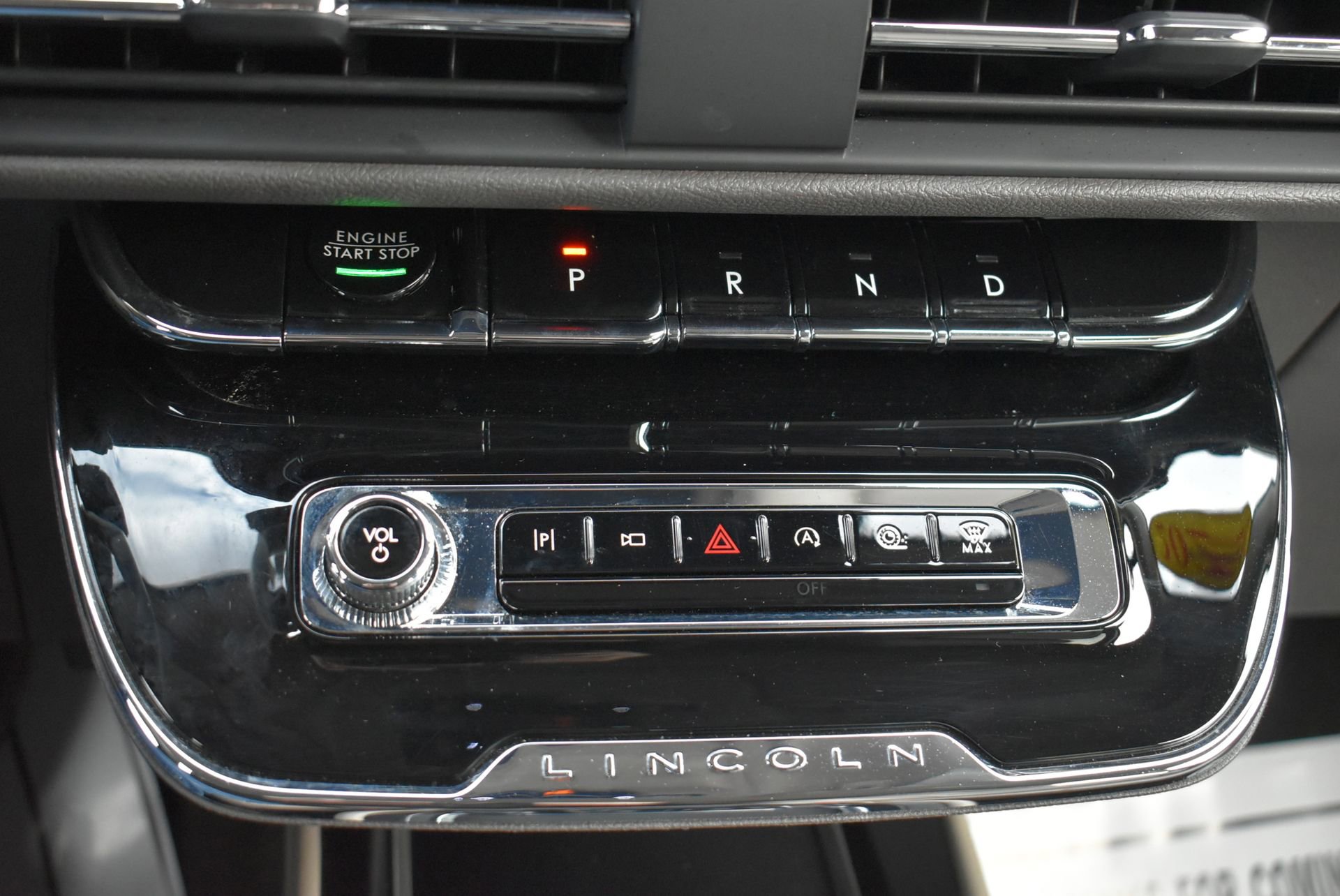 Used 2023 Lincoln Corsair Reserve w/ Equipment Group 201A image 29