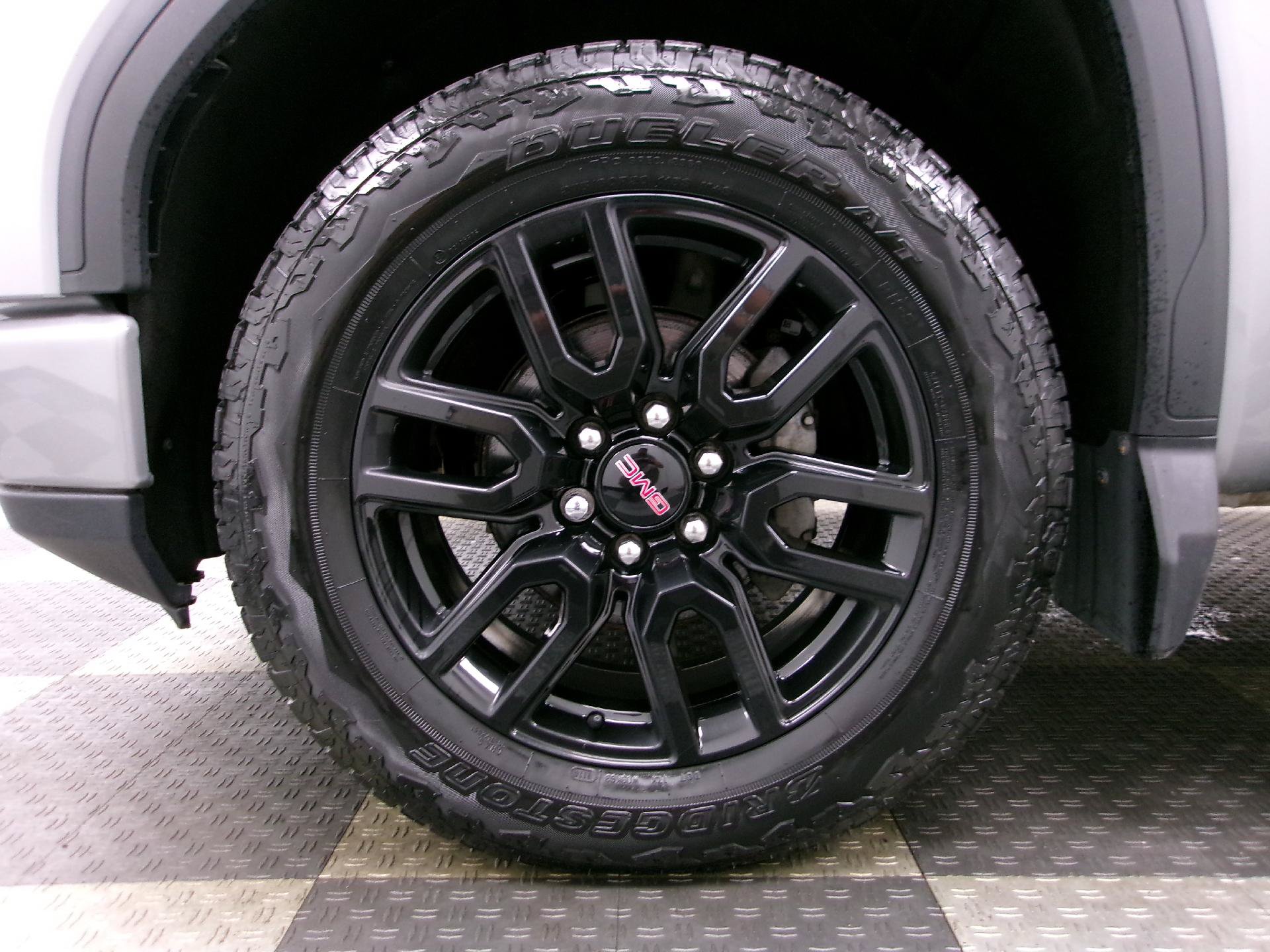 Used 2024 GMC Sierra 1500 Elevation AWD/4WD image 16