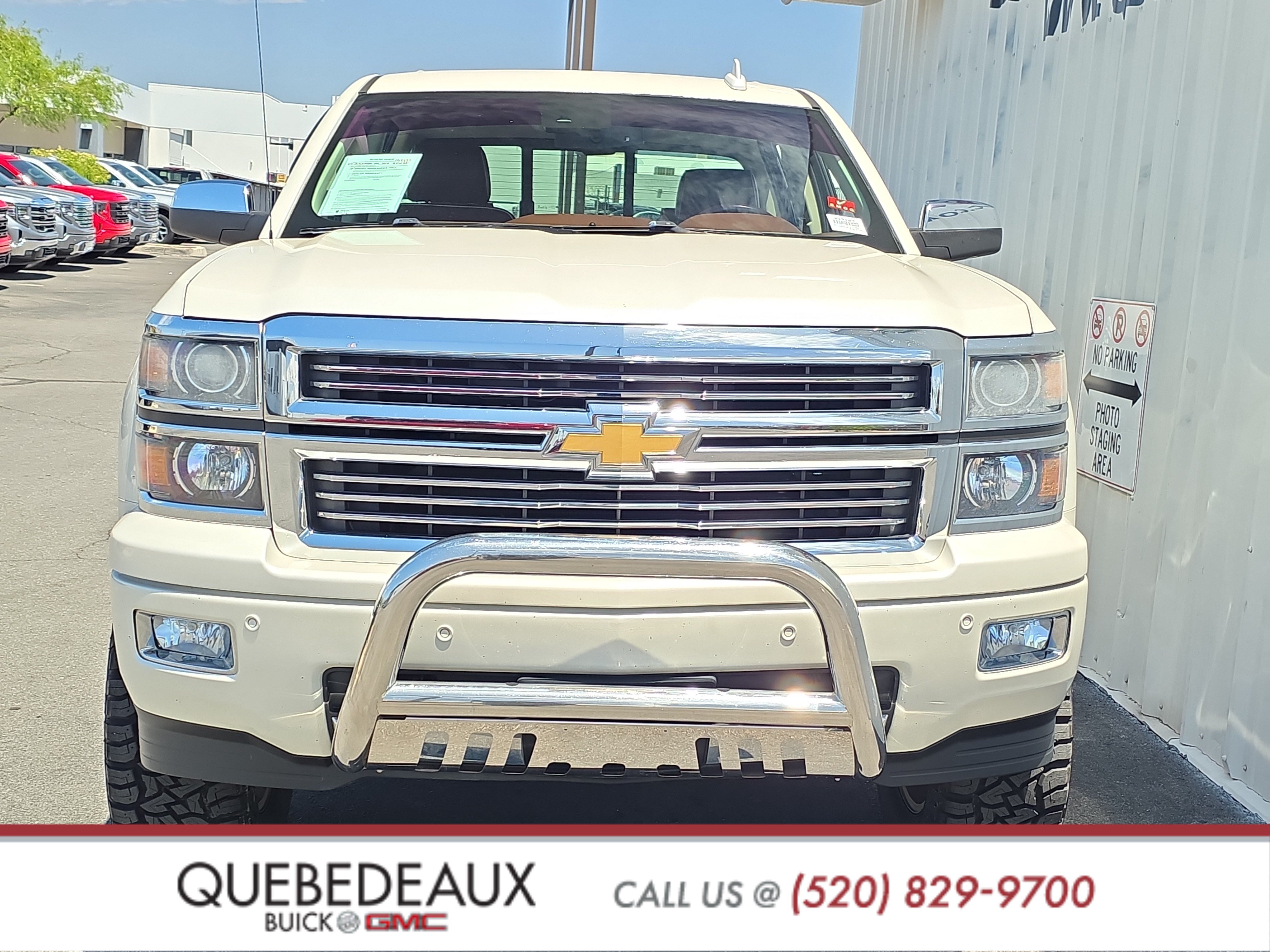 Used 2015 Chevrolet Silverado 1500 High Country w/ High Country Premium Package AWD/4WD image 2