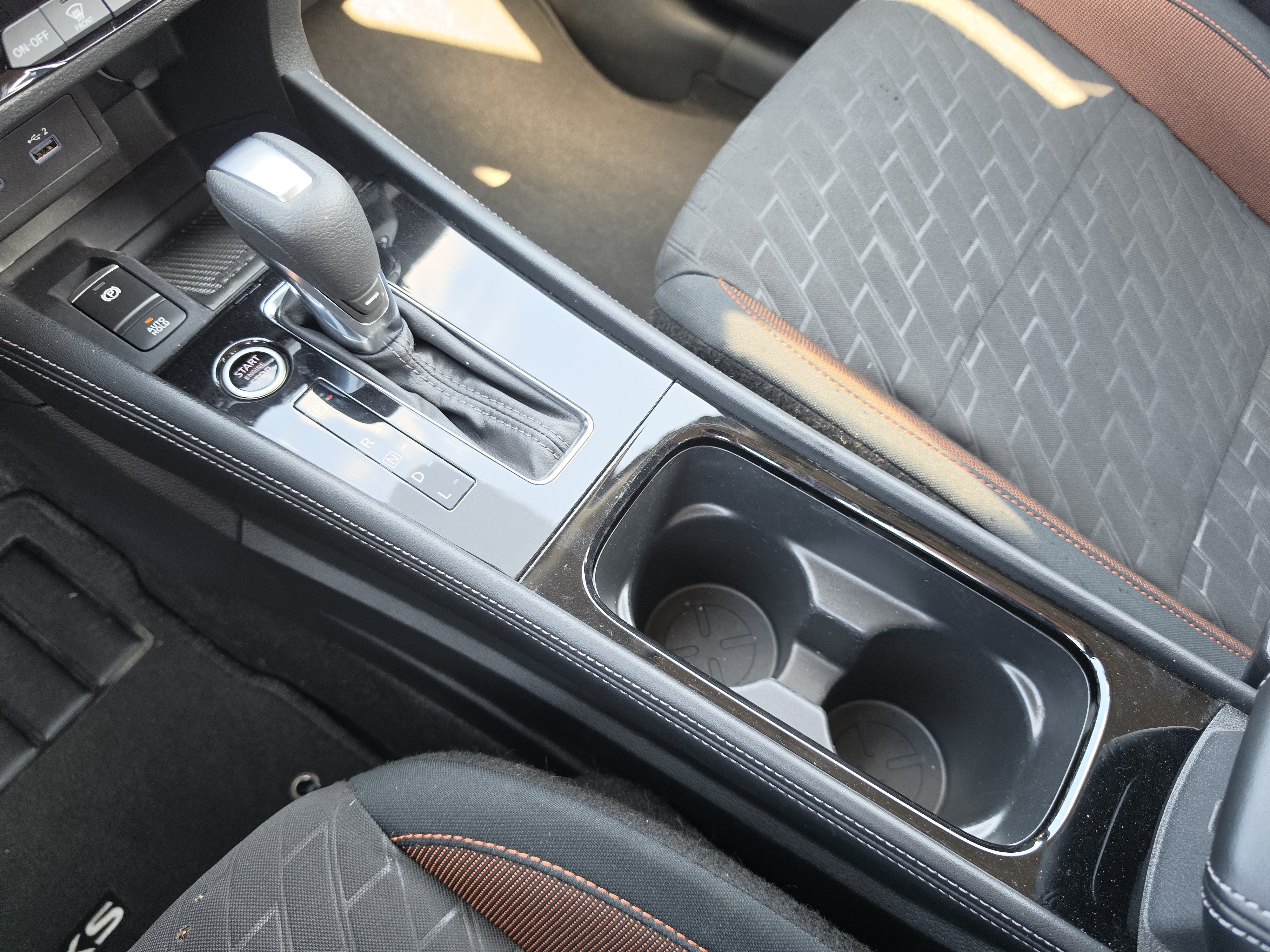 Used 2024 Nissan Kicks SR w/ Interior Electronics Package FWD image 23