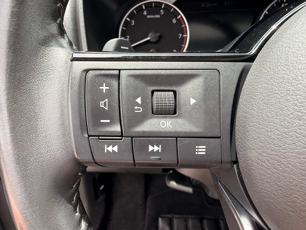 Used 2023 Nissan Rogue SV w/ SV Premium B Package FWD image 28