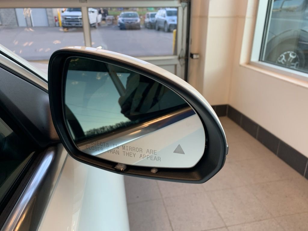 Used 2025 Mercedes-Benz C 300 4MATIC Sedan image 21