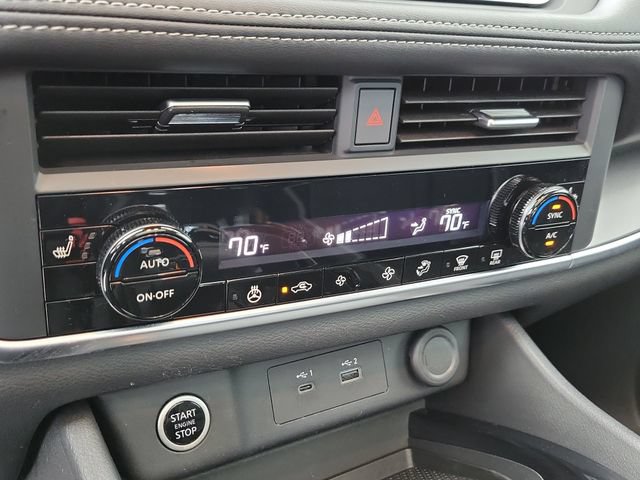 Used 2023 Nissan Rogue SV w/ SV Premium B Package FWD image 30