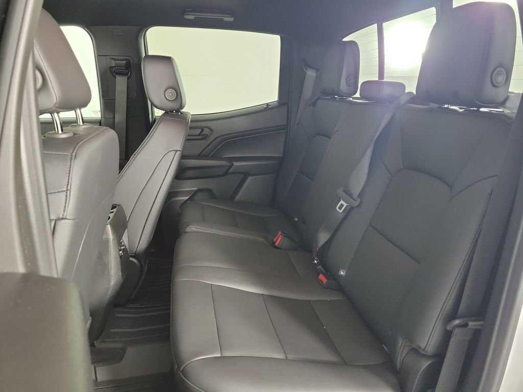 Used 2026 Chevrolet Colorado Trail Boss AWD/4WD image 8