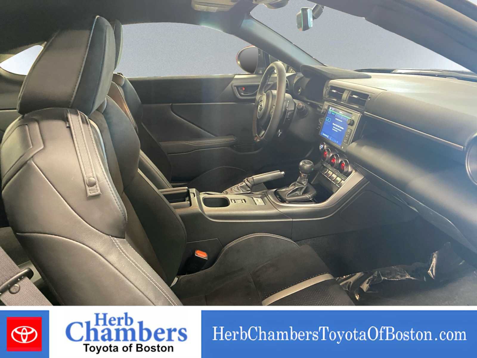 Used 2024 Toyota GR86 Premium RWD image 20