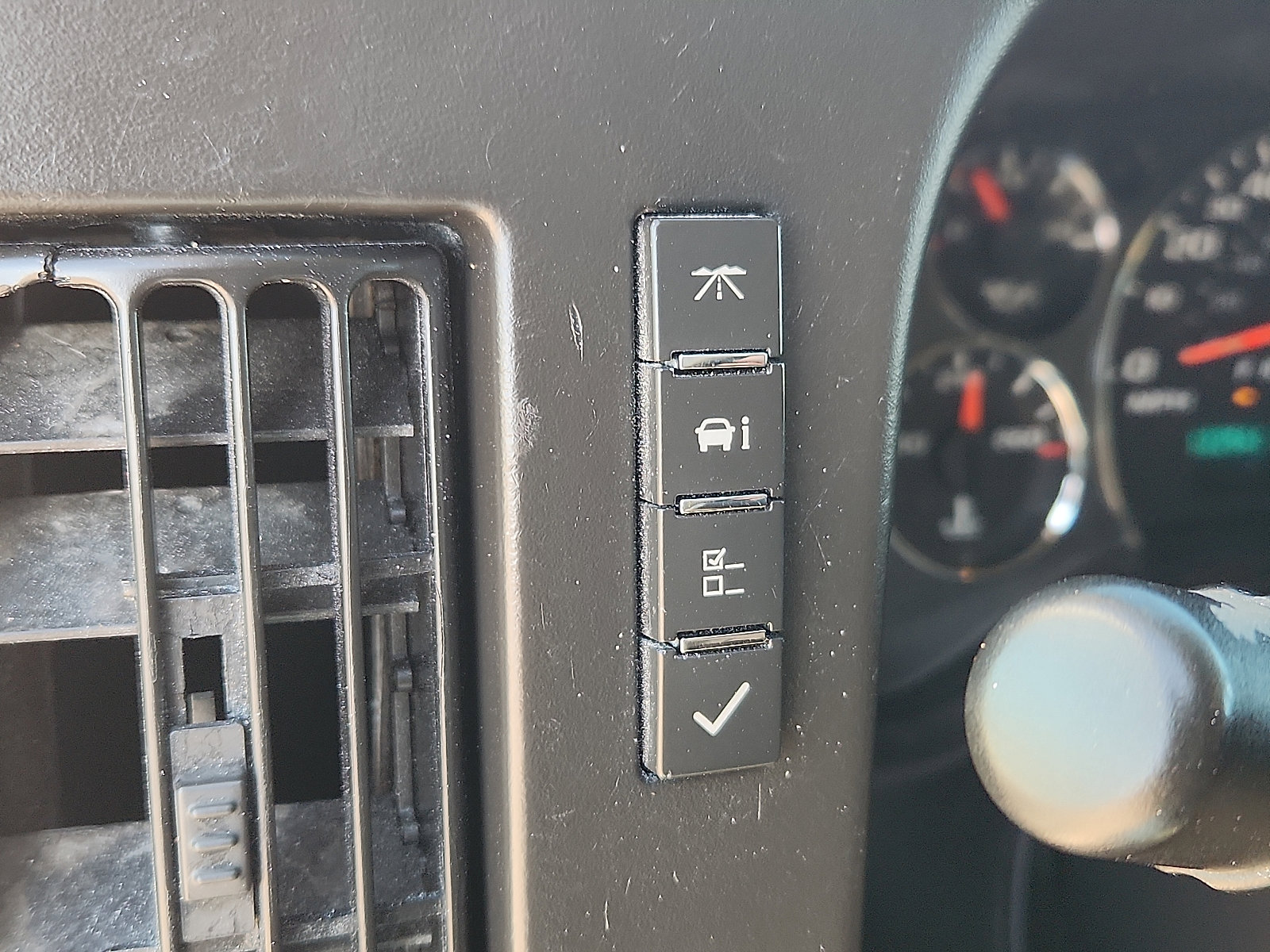 Used 2012 Chevrolet Express 2500 w/ Cold Climate Package image 14