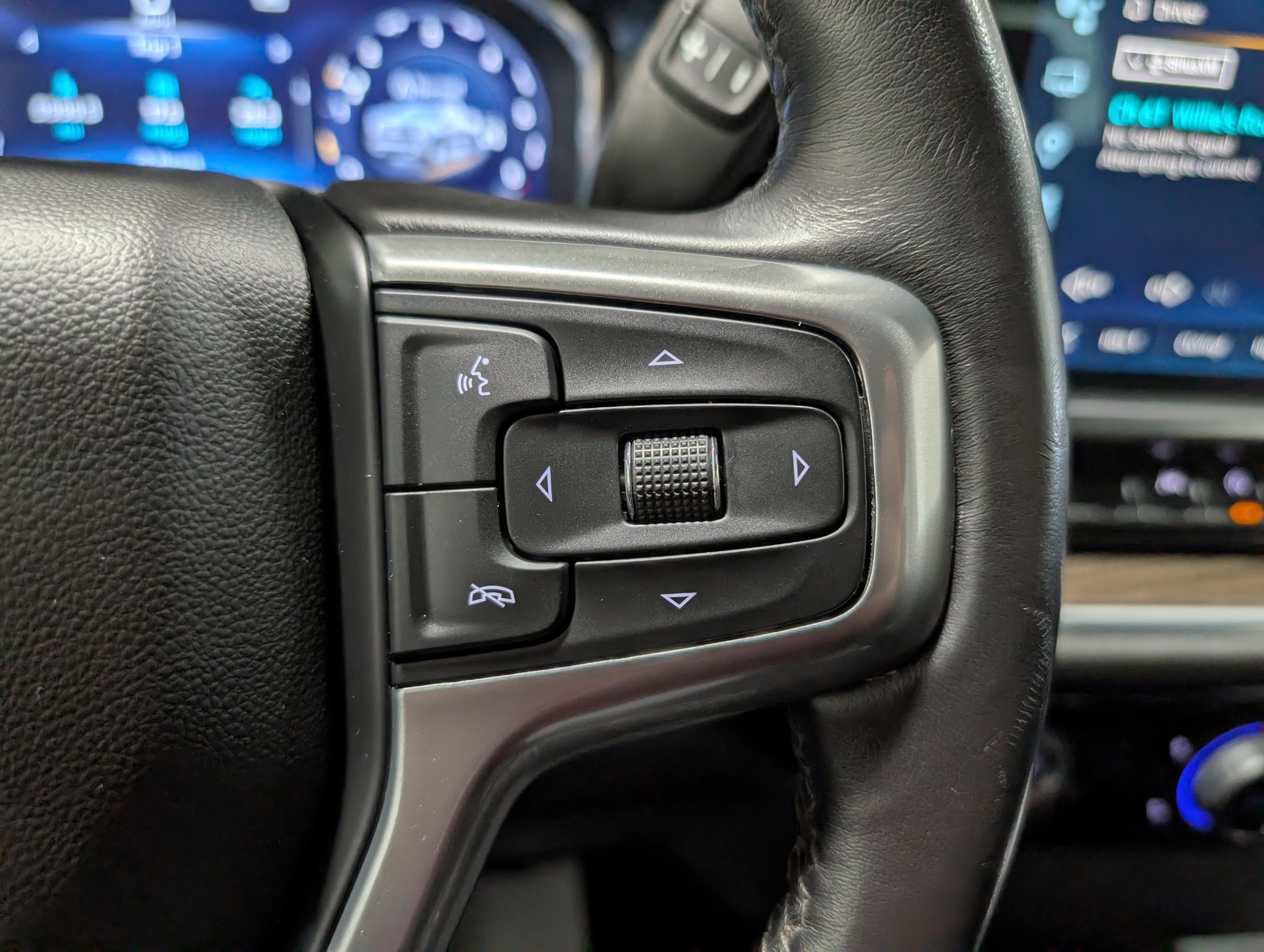 Used 2022 Chevrolet Silverado 1500 LT image 22