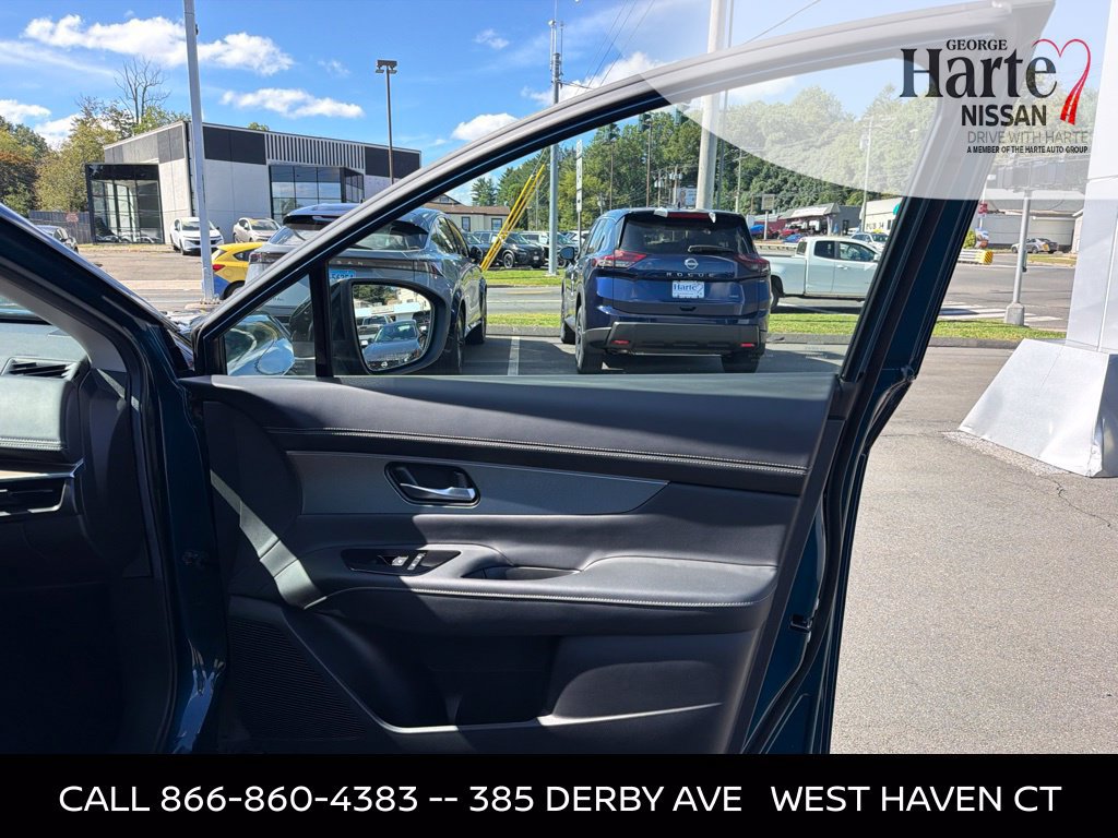 Used 2025 Nissan Murano SL w/ Cargo Package AWD/4WD image 31