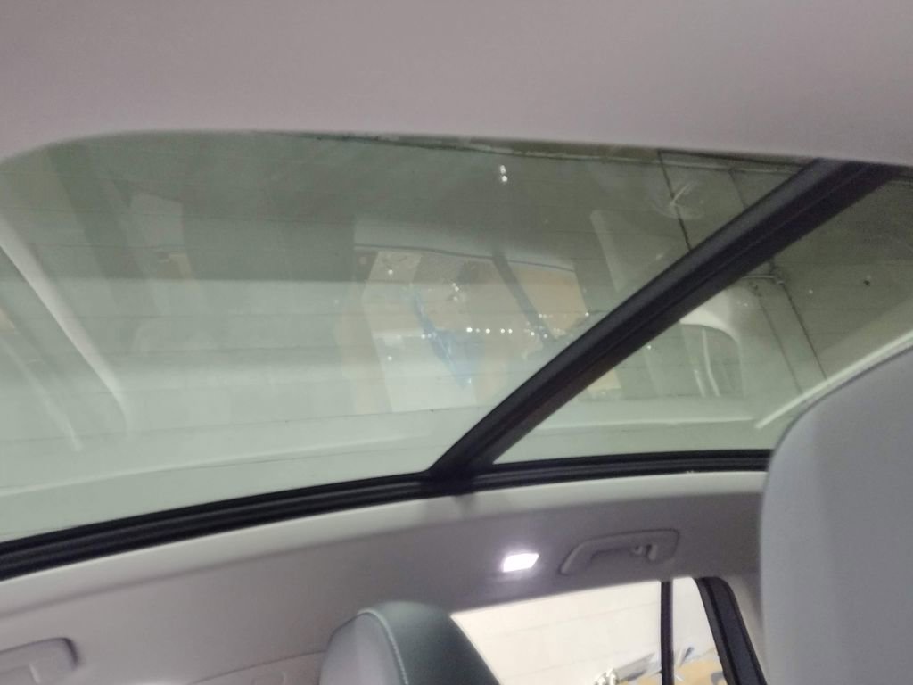 New 2026 Volkswagen Tiguan SE image 22