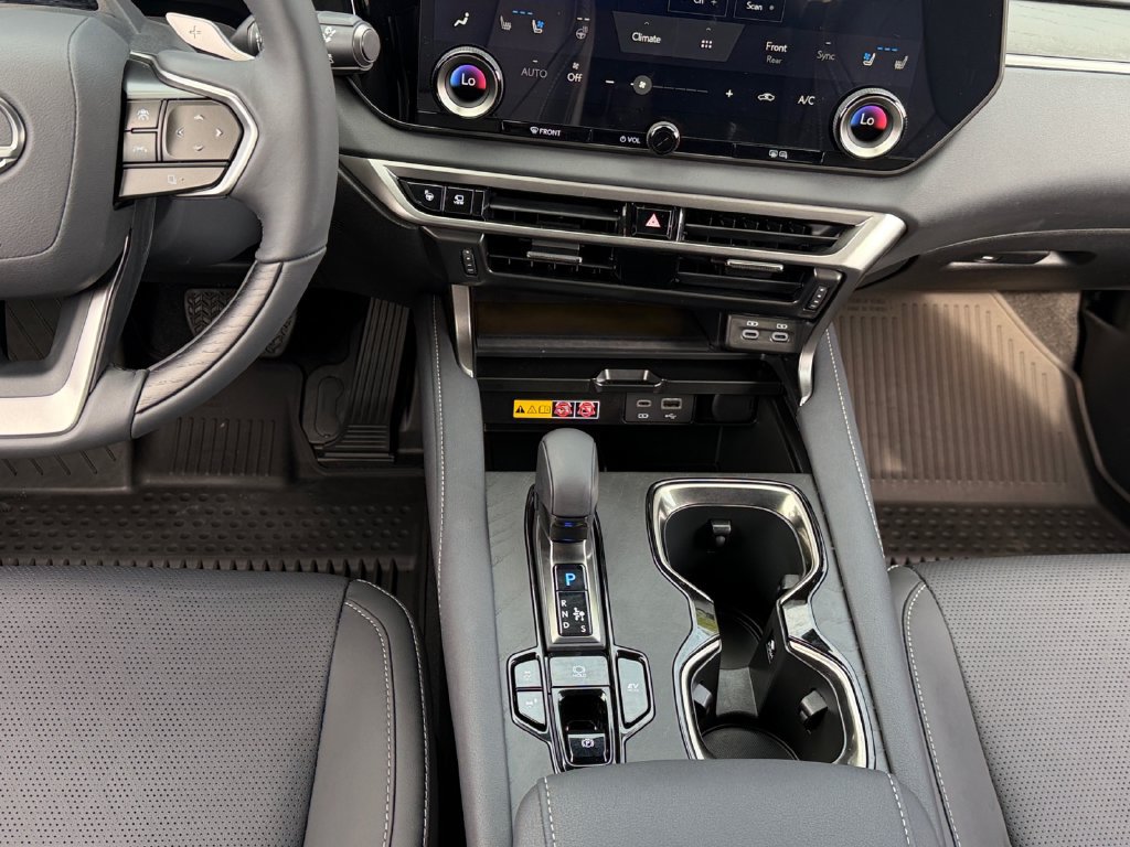 Certified 2026 Lexus RX 350 w/ Convenience Package AWD/4WD image 13