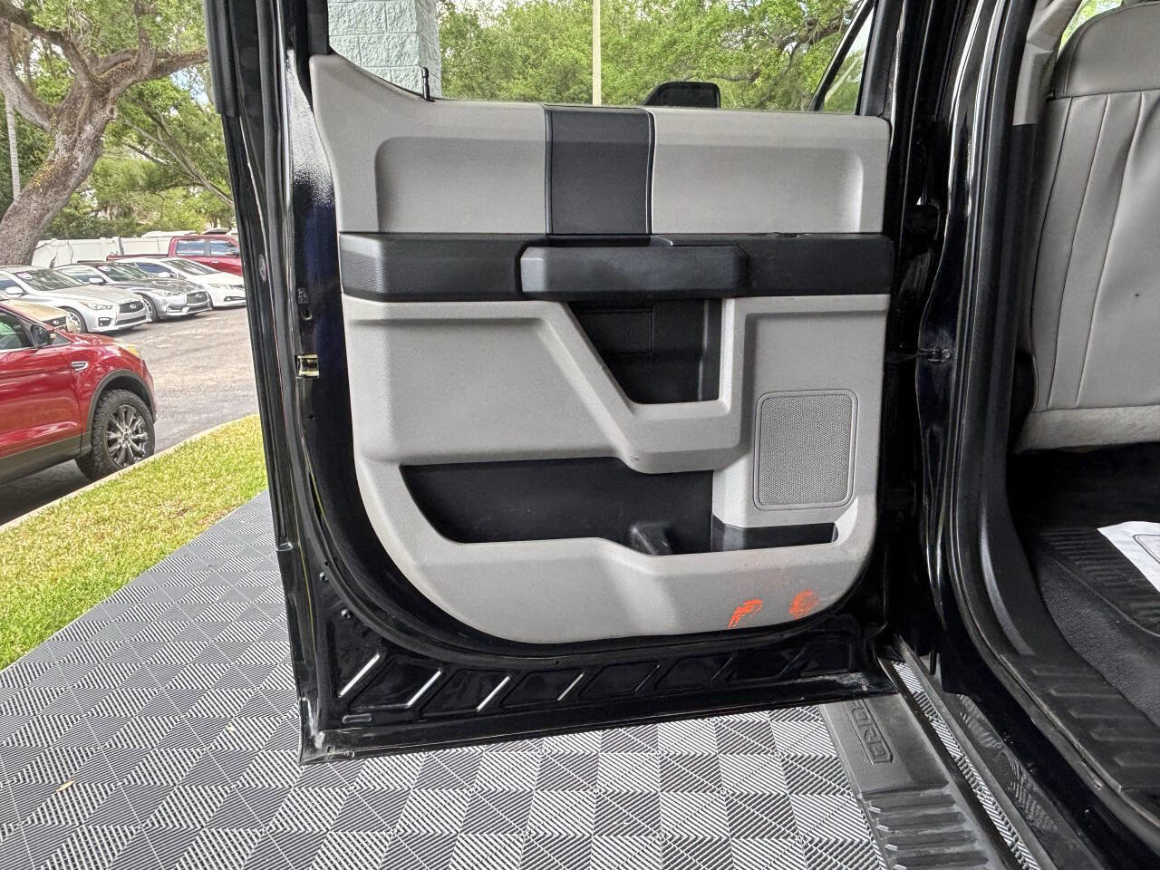 Used 2017 Ford F450 XL w/ Power Equipment Group AWD/4WD image 21