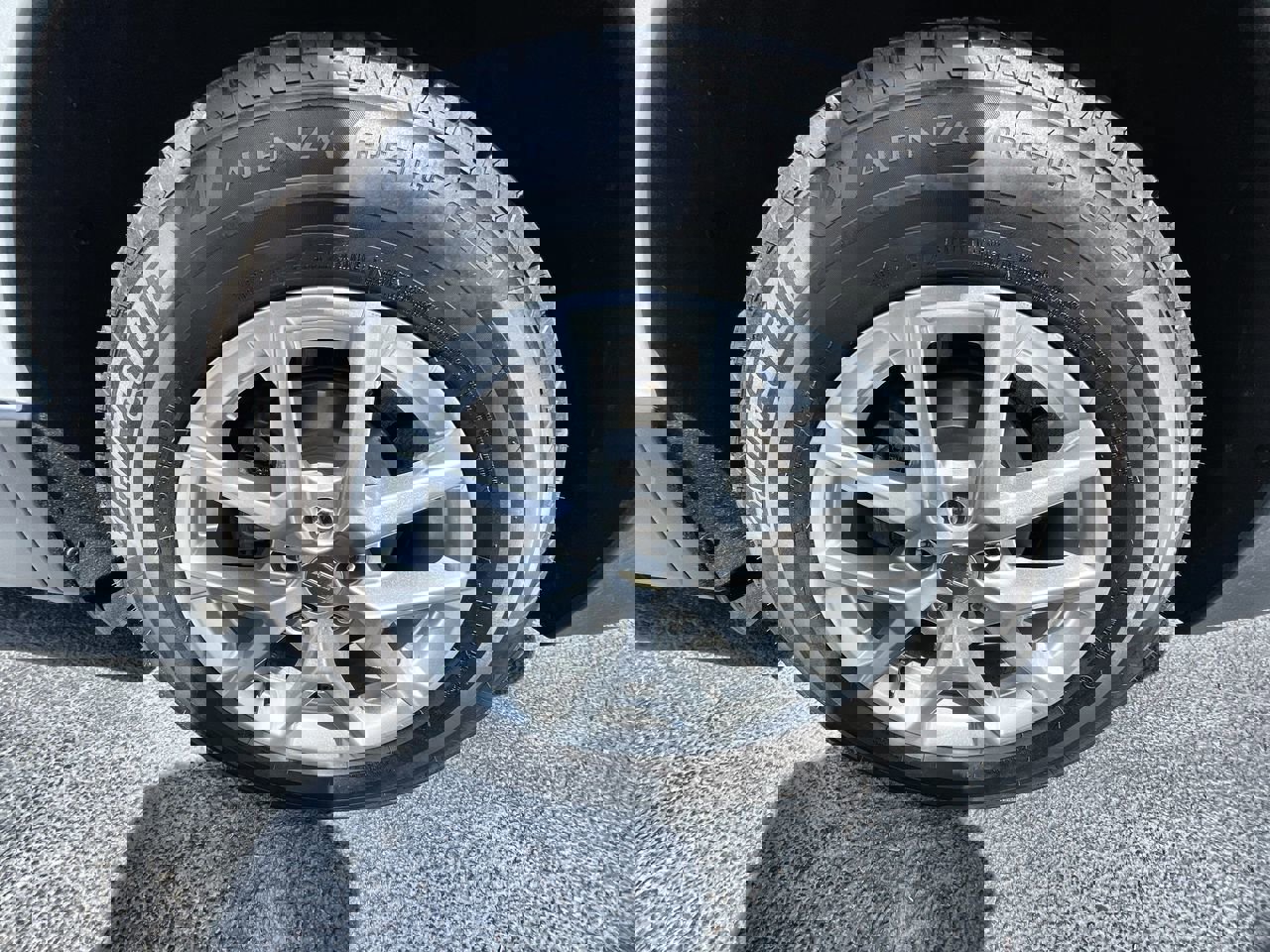 Used 2024 Chevrolet Equinox LT image 33