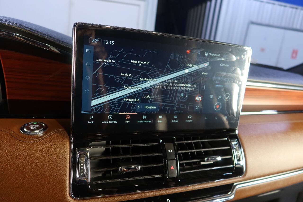 Used 2024 Lincoln Navigator Reserve AWD/4WD image 22