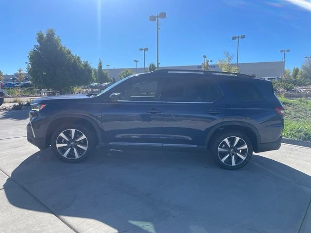 Used 2025 Honda Pilot Touring image 5