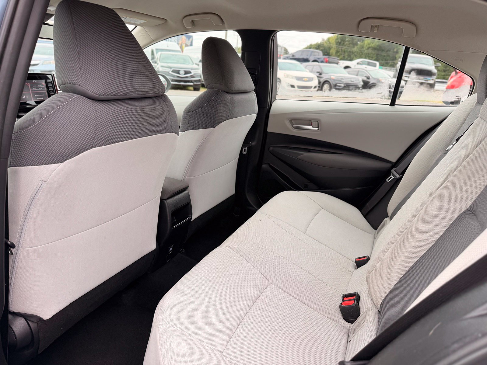 Used 2020 Toyota Corolla L FWD image 17