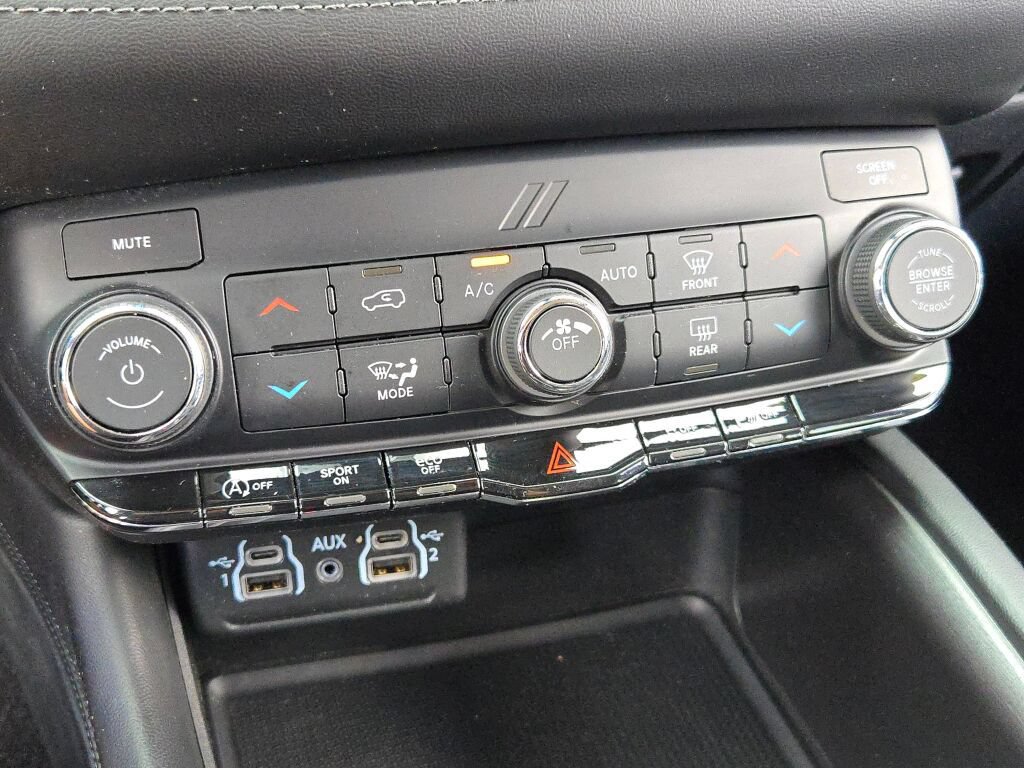 Used 2022 Dodge Durango SXT AWD/4WD image 27