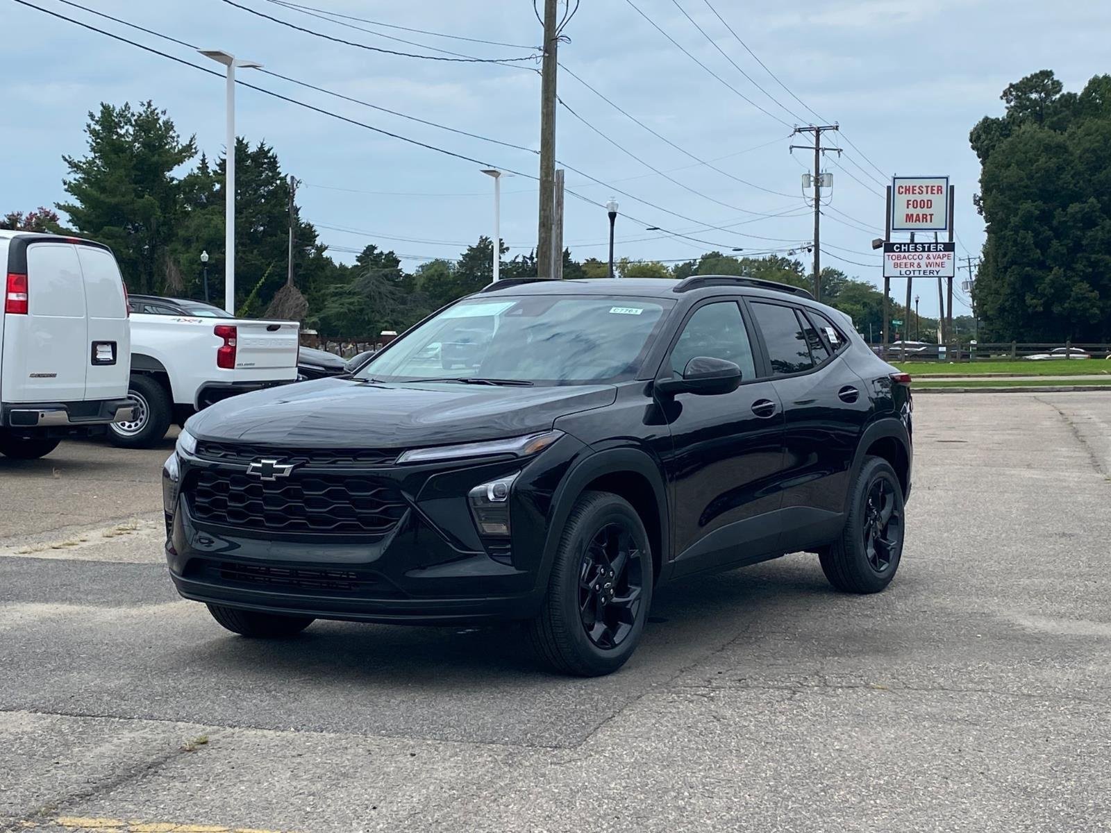 New 2026 Chevrolet Trax LT w/ Driver Confidence Package FWD image 2