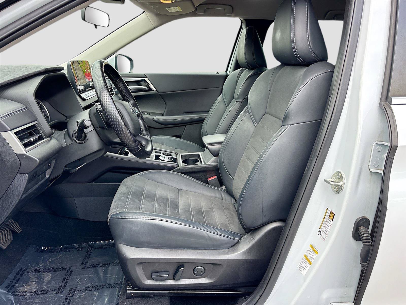Used 2022 Mitsubishi Outlander SE FWD image 21