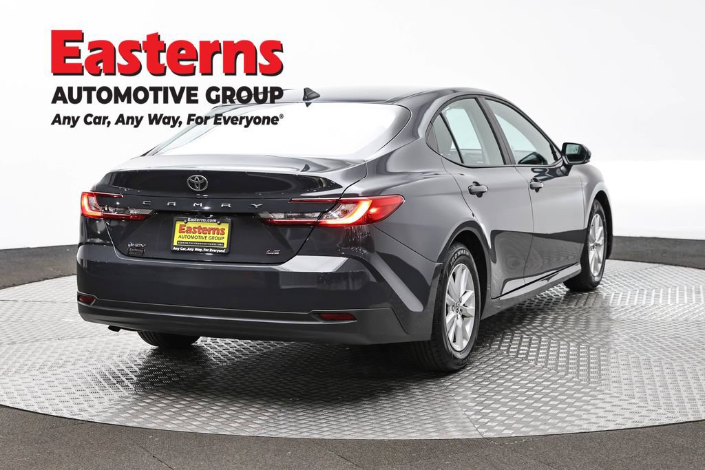 Used 2025 Toyota Camry LE FWD image 5