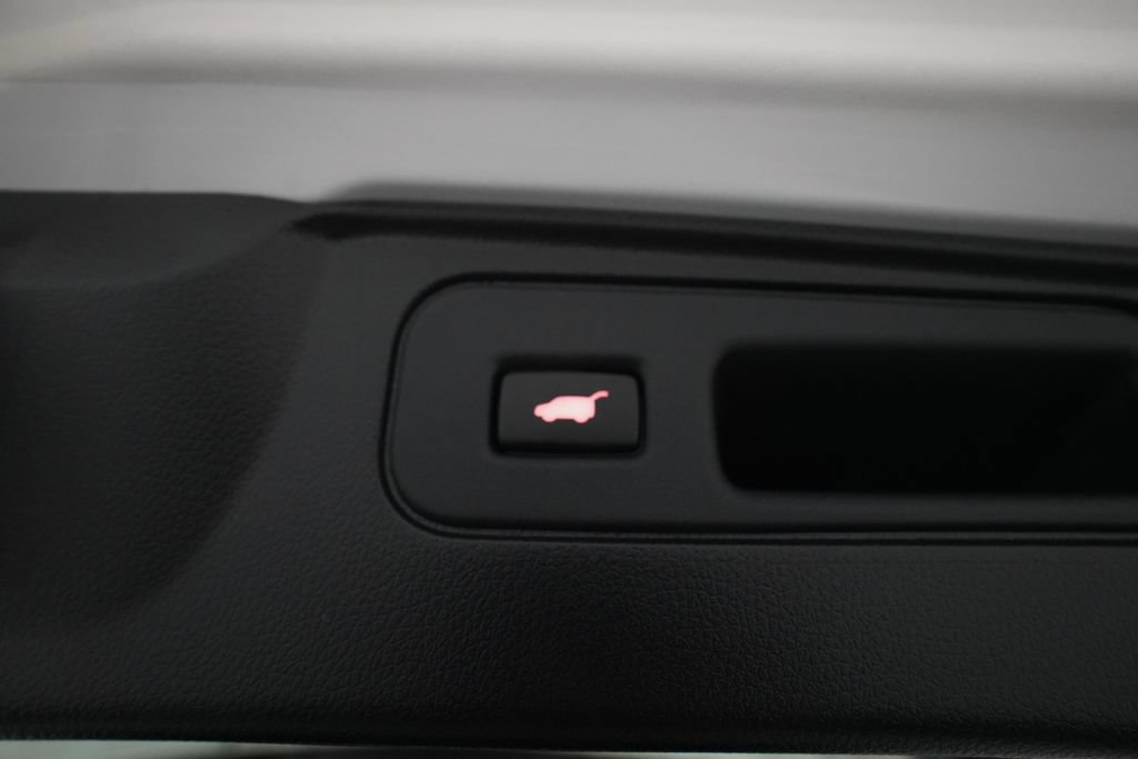 Certified 2025 Honda Passport EX-L image 15
