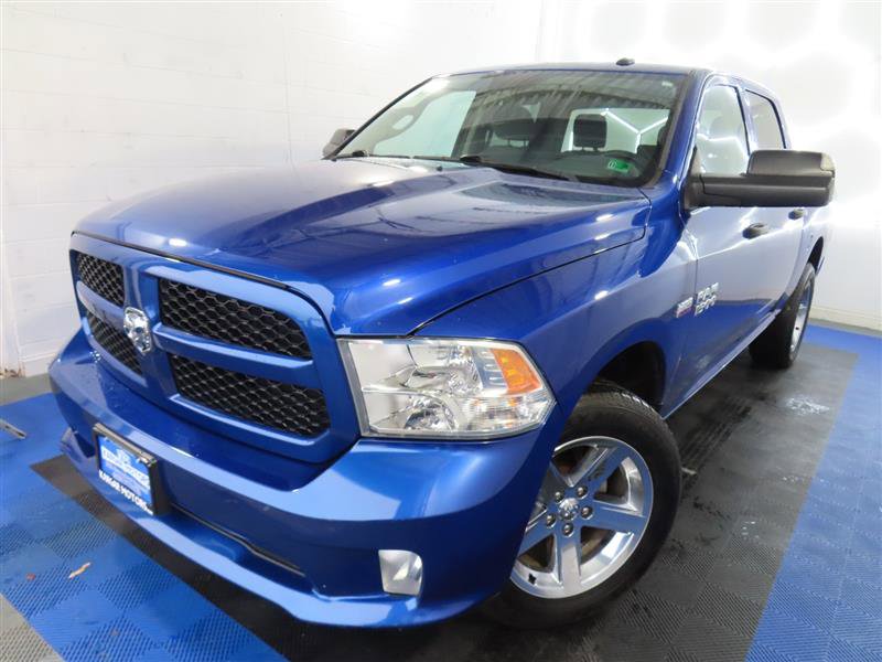 Used 2017 RAM 1500 Express AWD/4WD image 4