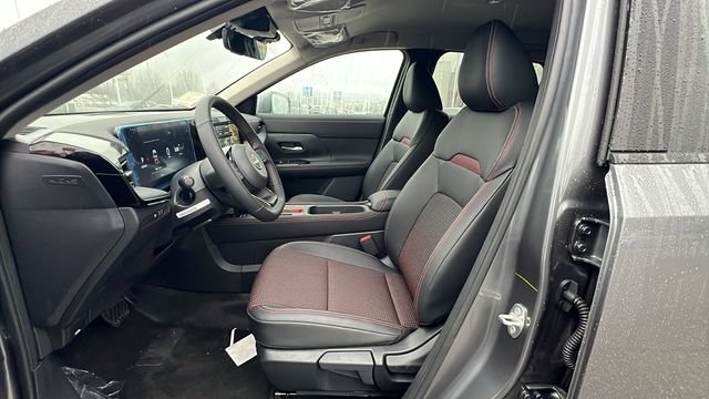 New 2025 Nissan Kicks SR w/ Illumination Package AWD/4WD image 33