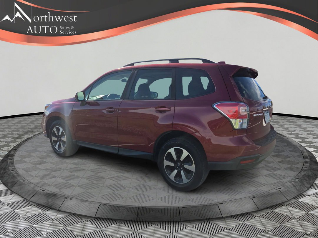 Used 2018 Subaru Forester 2.5i Premium w/ All-Weather Package AWD/4WD image 7