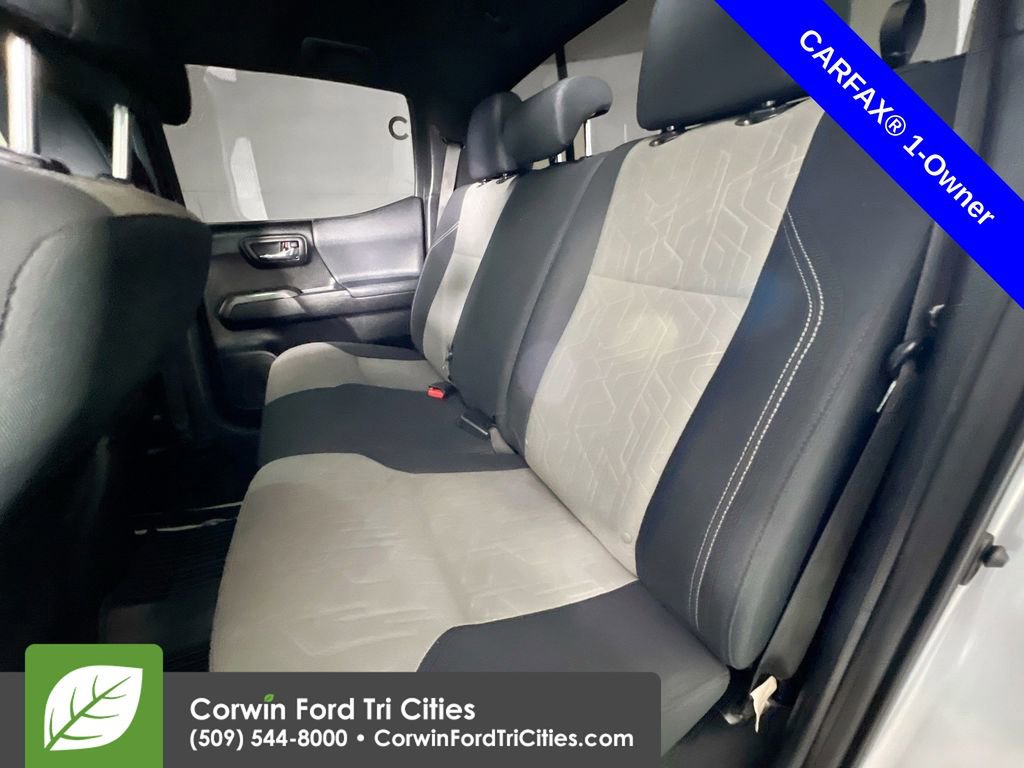 Used 2022 Toyota Tacoma TRD Off-Road image 25