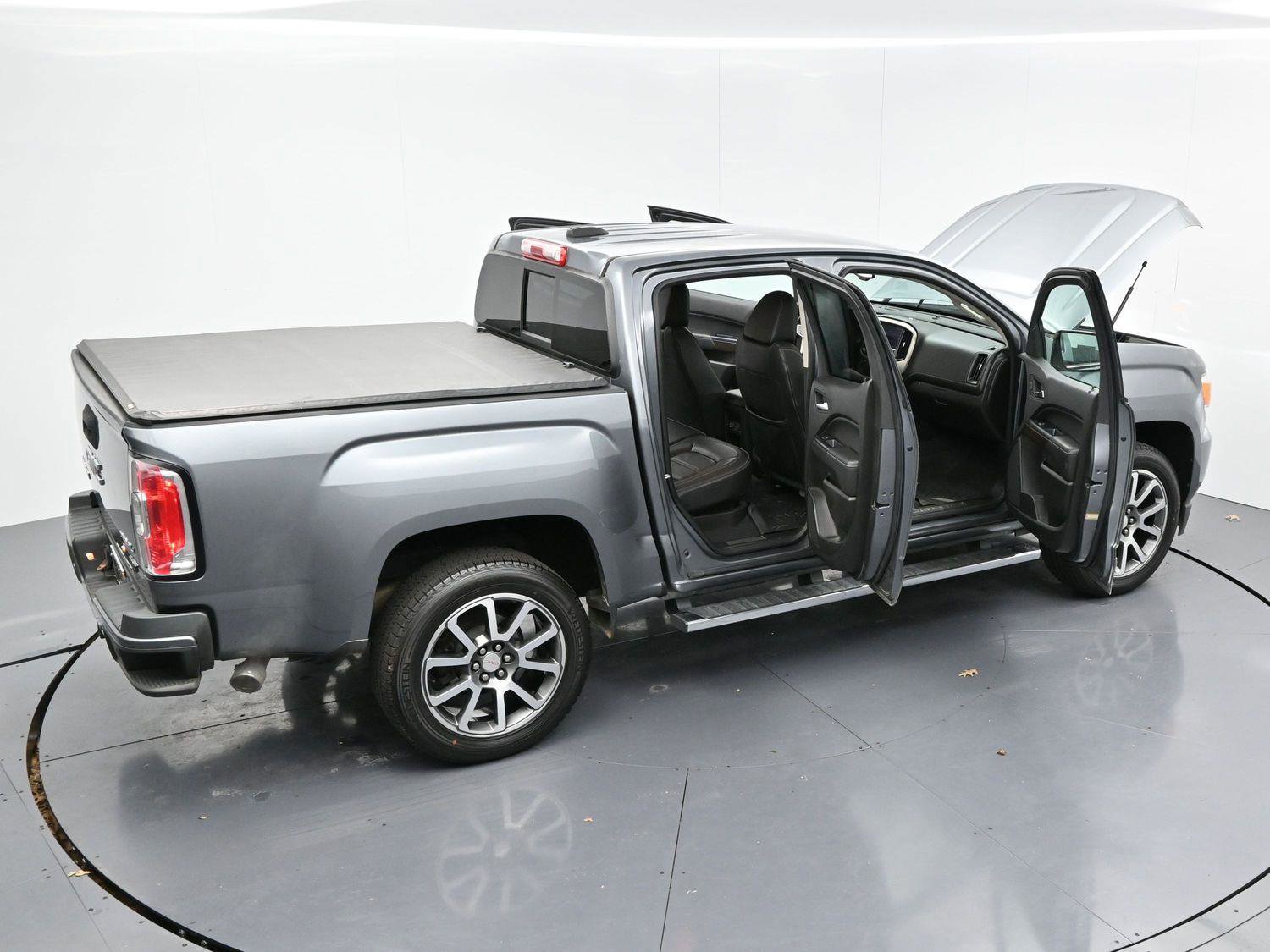 Used 2020 GMC Canyon Denali image 37