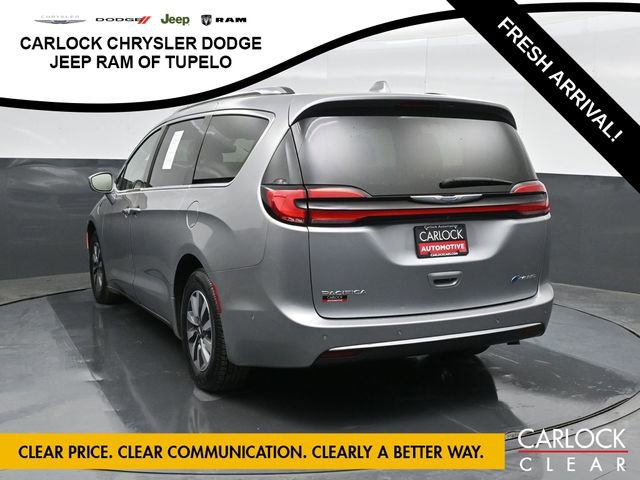 Used 2021 Chrysler Pacifica Touring-L image 10