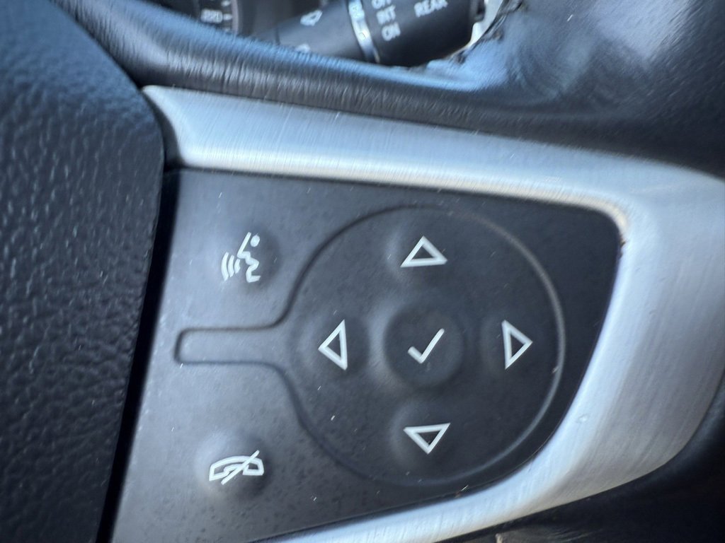 Used 2019 GMC Acadia SLE image 25