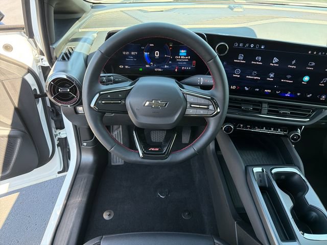 Certified 2024 Chevrolet Equinox EV RS FWD image 13