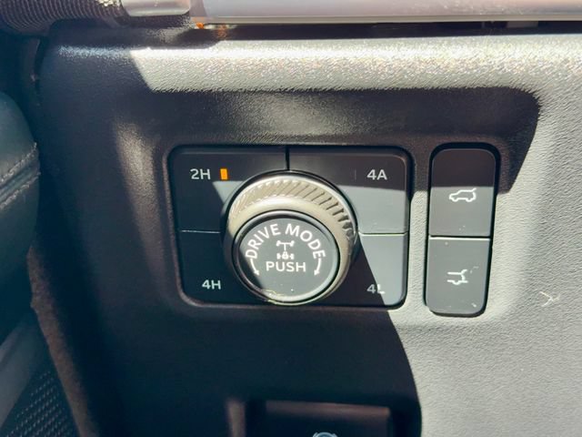 Used 2025 Ford Expedition Tremor AWD/4WD image 27
