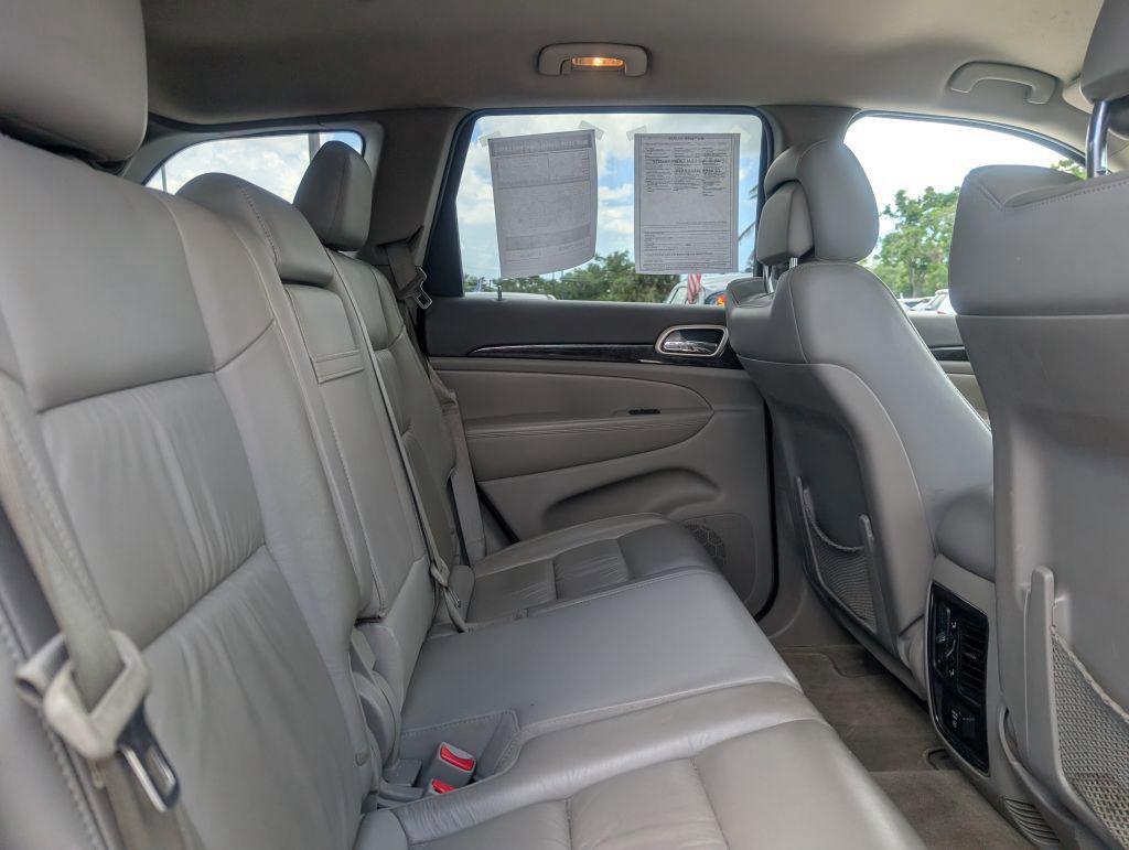 Used 2011 Jeep Grand Cherokee Laredo image 12