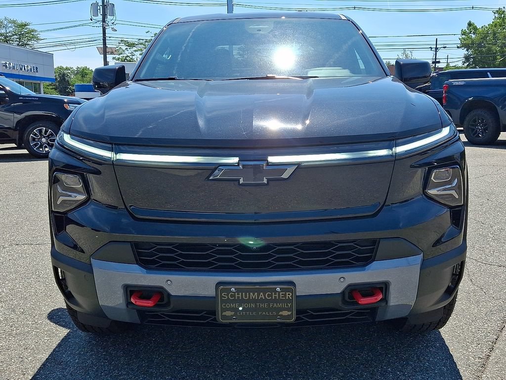Used 2026 Chevrolet Silverado EV Trail Boss w/ Plus Package AWD/4WD image 2