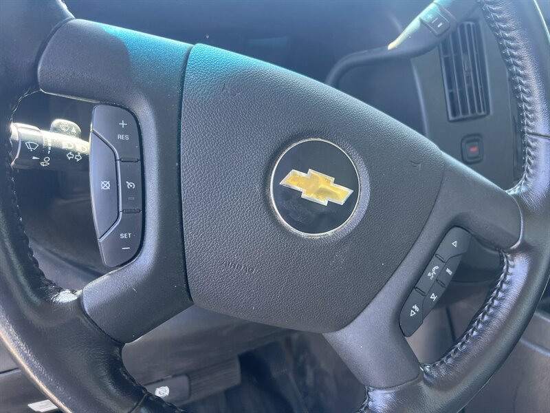 Used 2021 Chevrolet Express 3500 w/ Power Convenience Package RWD image 13