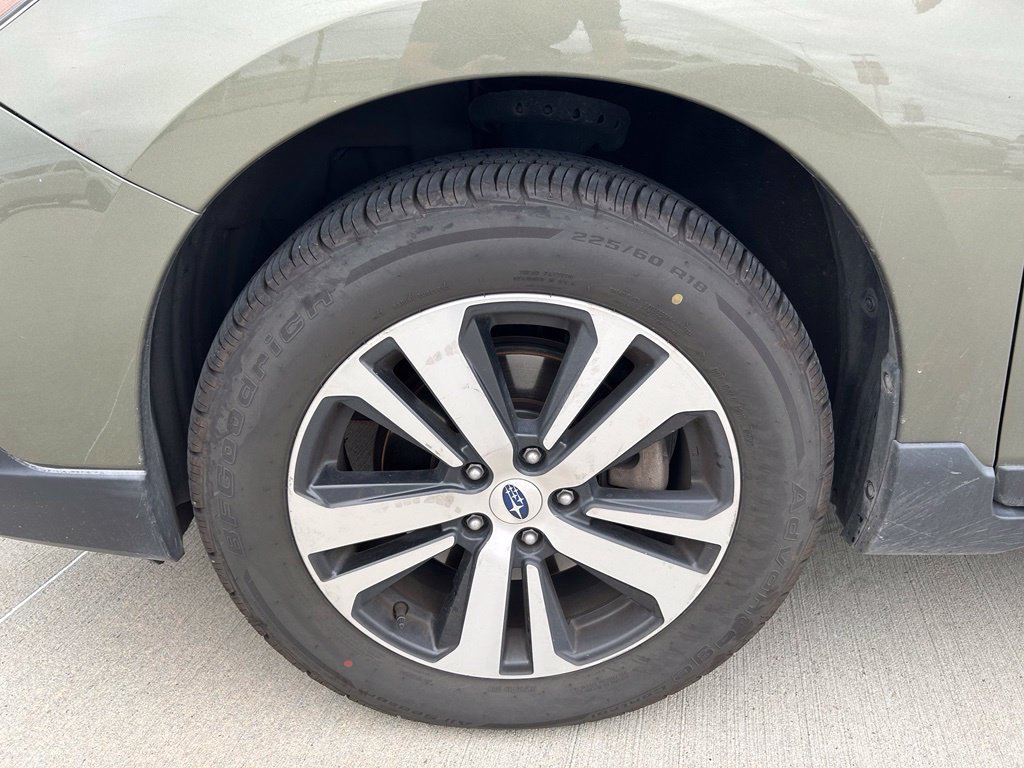 Used 2019 Subaru Outback 2.5i Limited AWD/4WD image 13