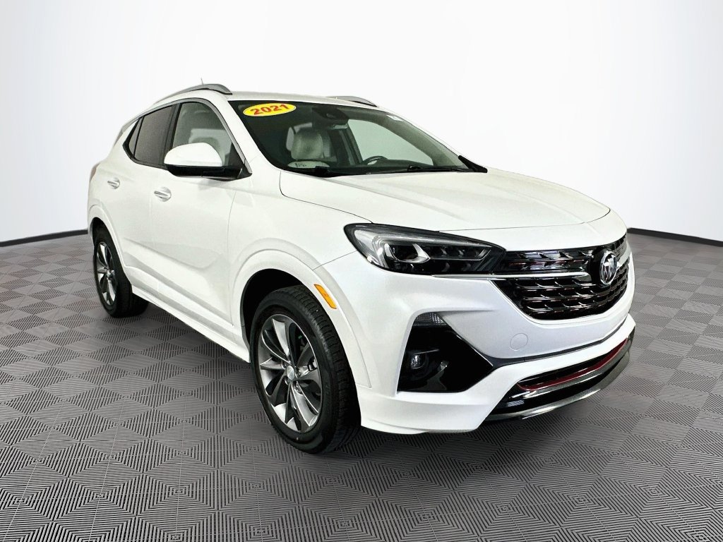 Used 2021 Buick Encore GX Essence w/ Sport Touring Package AWD/4WD image 3