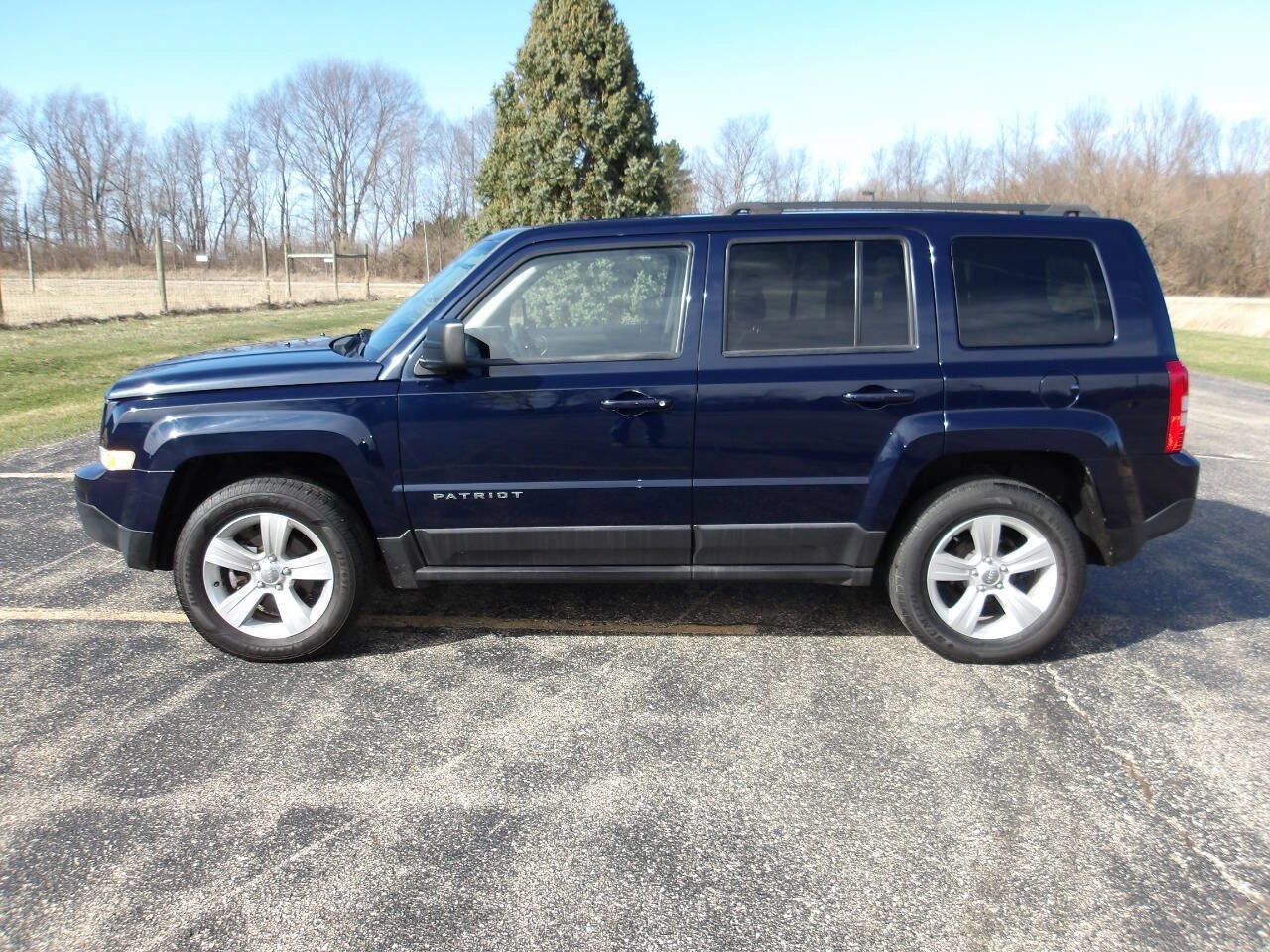 Used 2013 Jeep Patriot Sport w/ PWR Value Group image 9