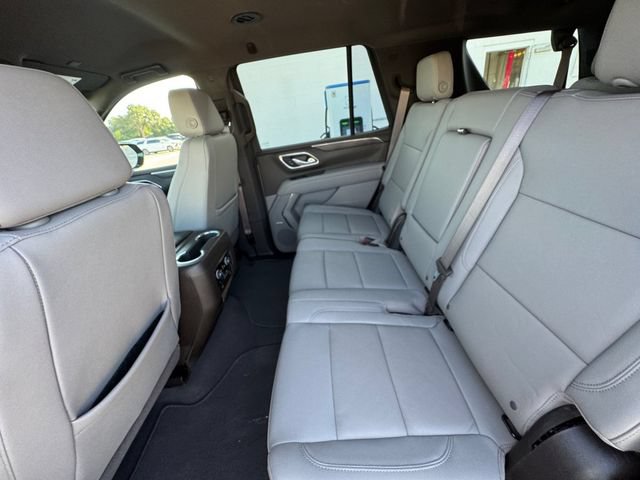 Used 2023 Chevrolet Tahoe Z71 w/ Luxury Package AWD/4WD image 25